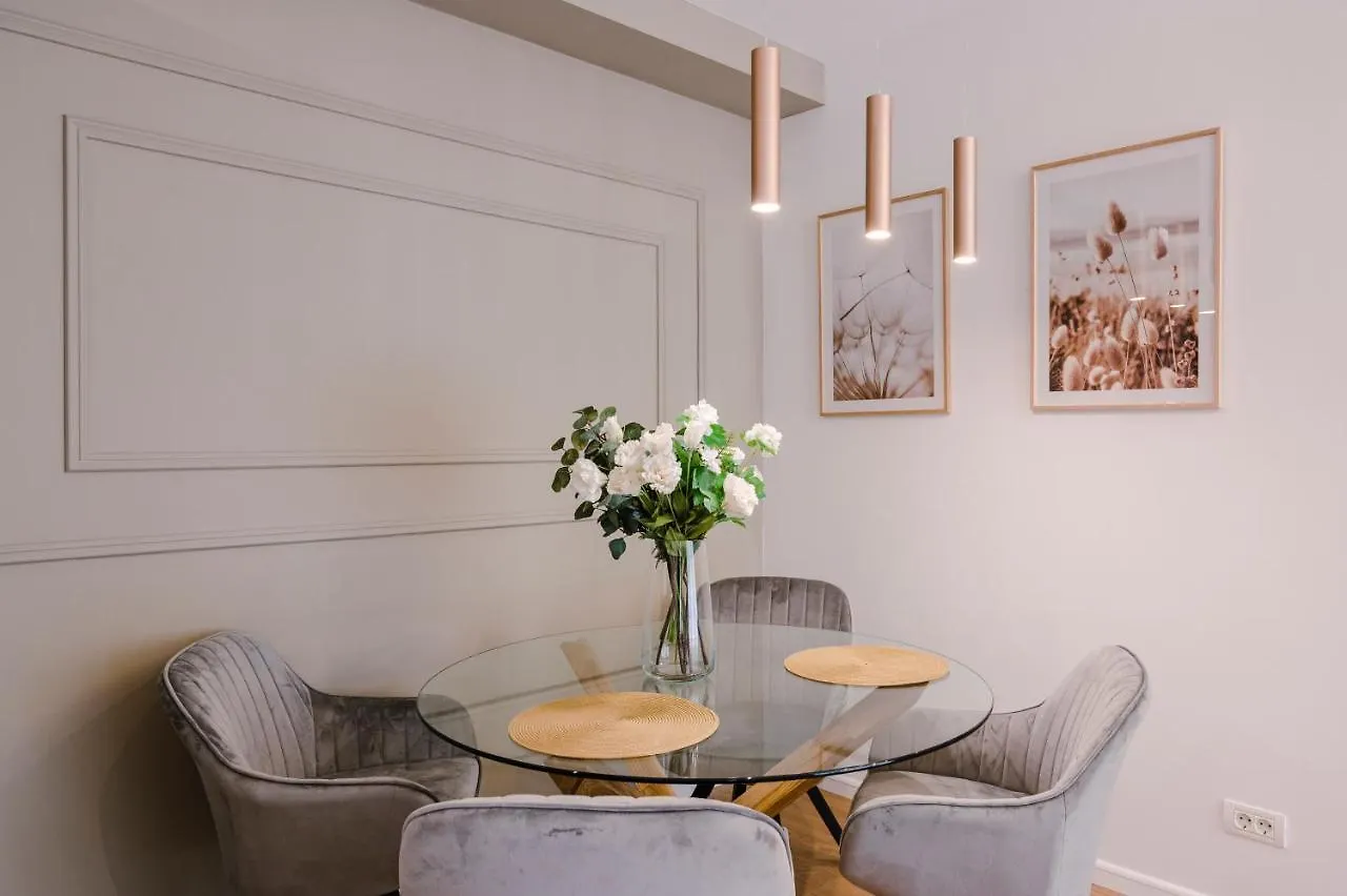 Moon Suite Sevastopol Bükreş