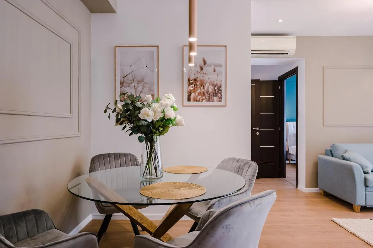 Moon Suite Sevastopol Bükreş Romanya